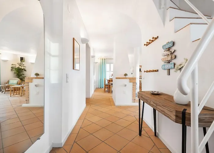 Luz Do Atlantico By Ocvillas Gale (Albufeira)